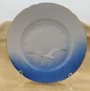 Gold Trim Dinner Plate & G Bing Grondahl Copenhagen Porcelain Denmark Seagull